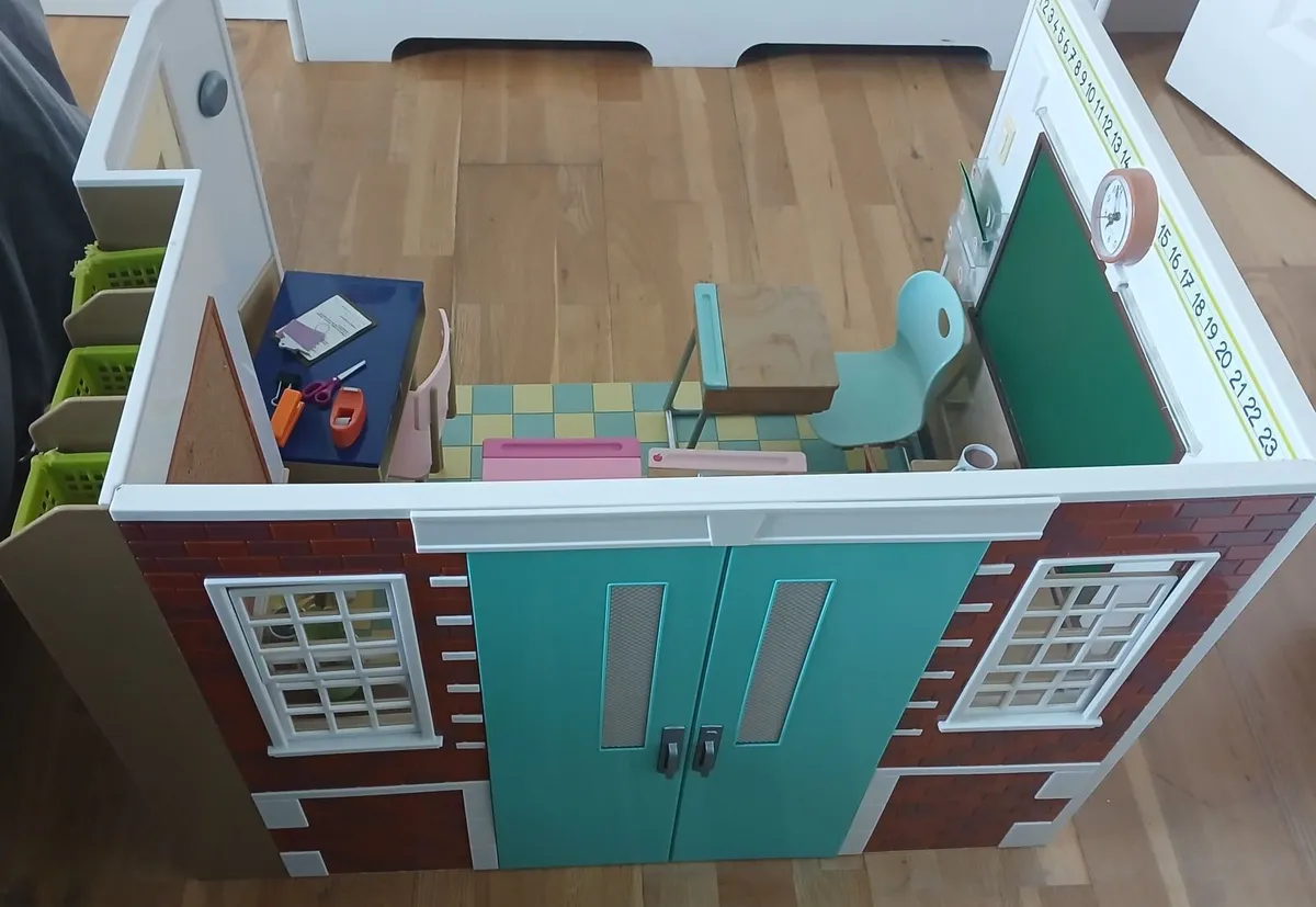 Toys - Image 3