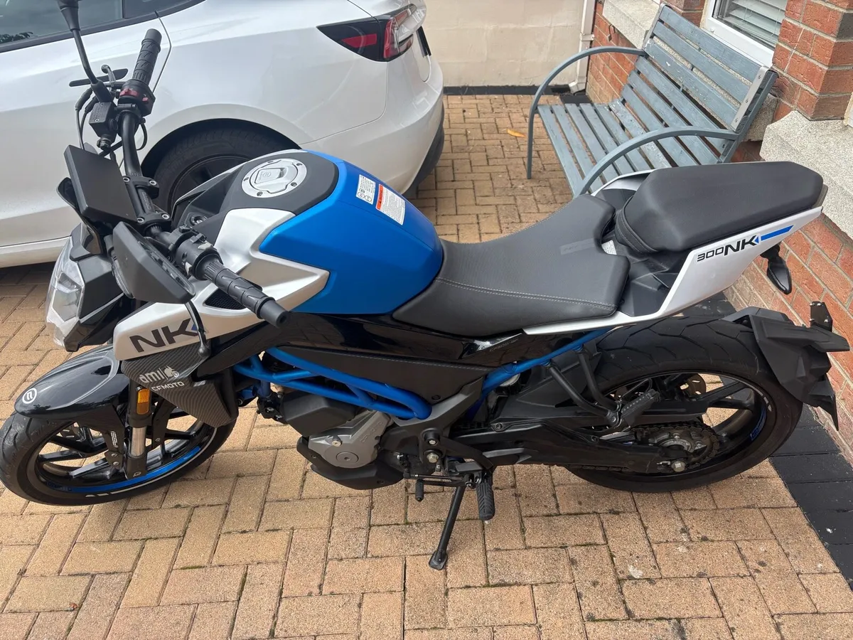 CF Moto NK 300 - Image 4