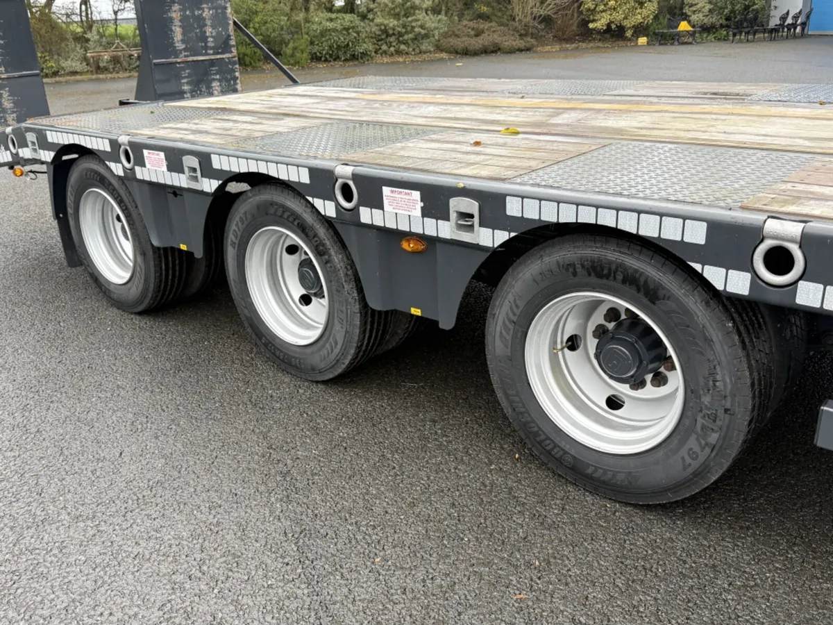 2025 MCCAULEY A3LL27 LOW LOADER - Image 2