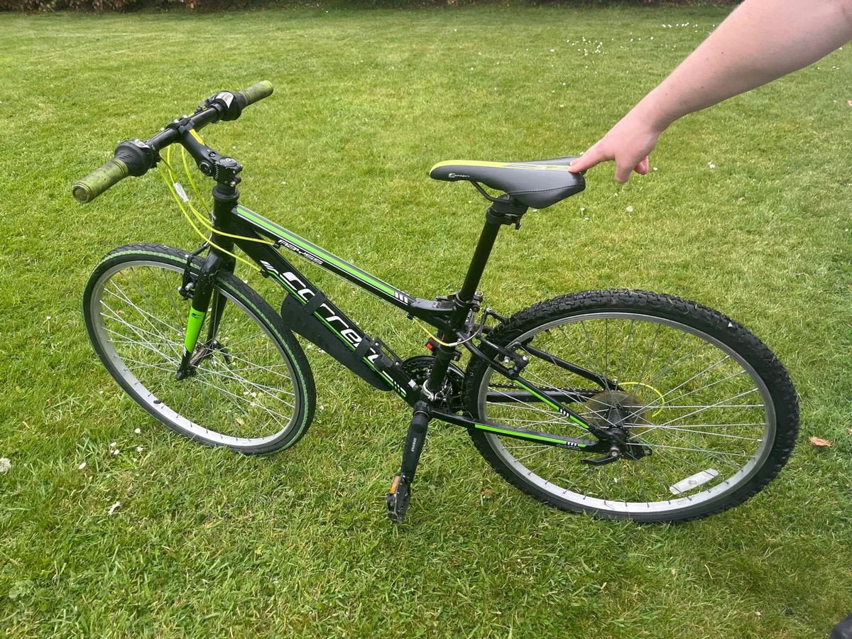 Carrera abyss hybrid bike - Image 1