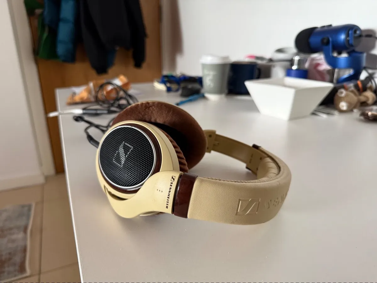 Sennheiser HD 598 Headphones - Image 3