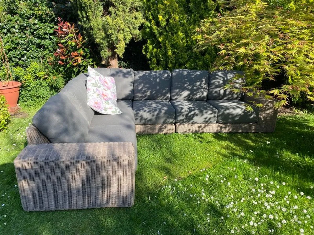 Garden Furniture - Image 1
