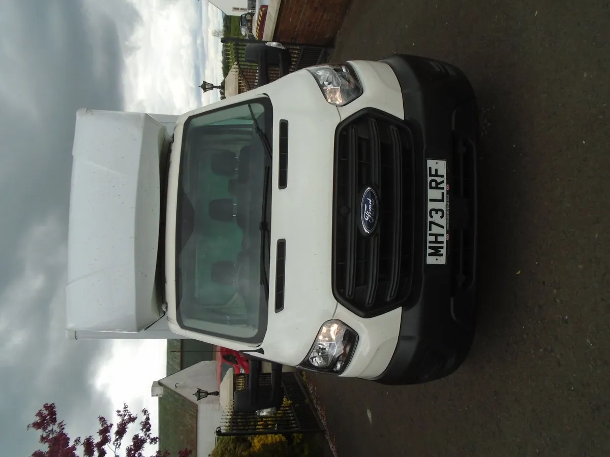 2023 Ford Transit 350 TWINWHEEL 13ft6 LUTON - Image 2