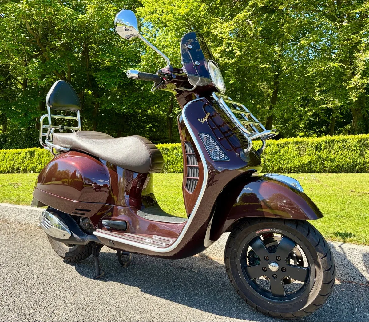 VESPA GTS300 TOURING - Image 1