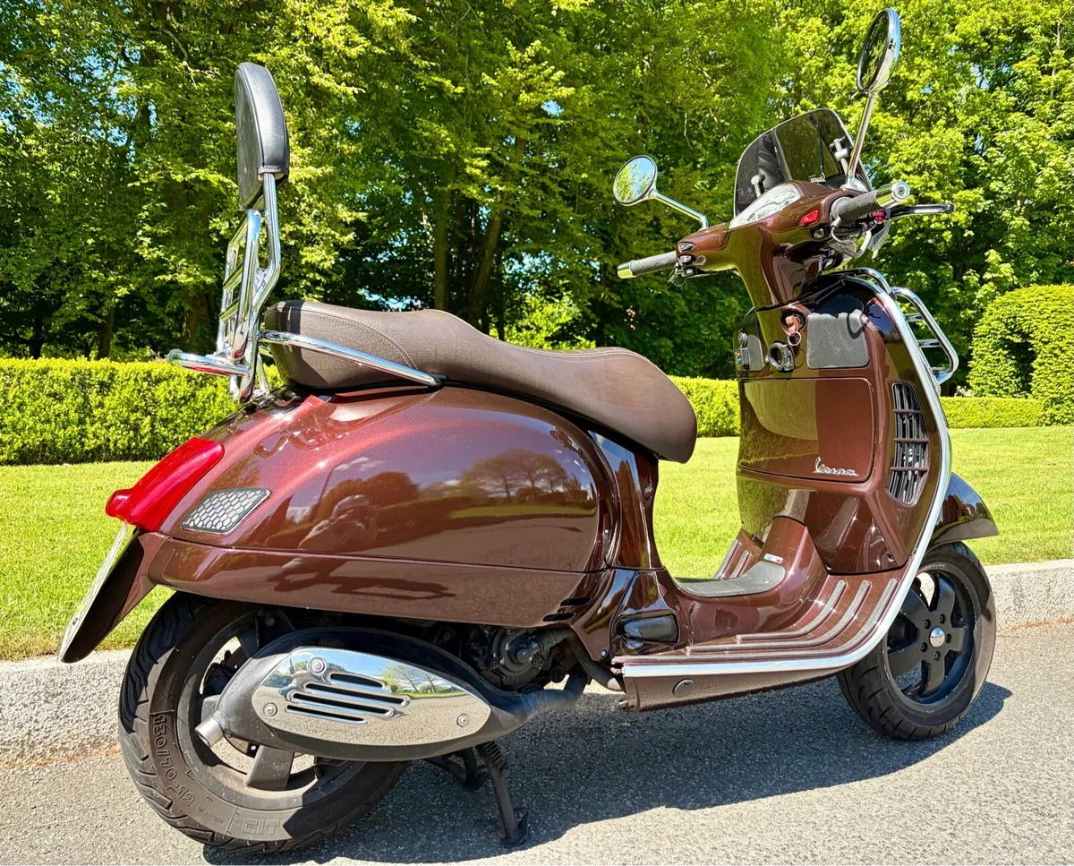 VESPA GTS300 TOURING - Image 3