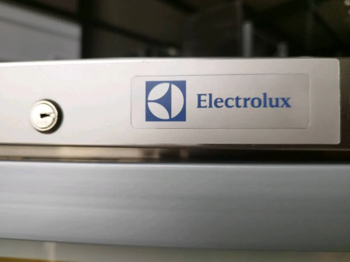 Display fridge x 12 - Image 3