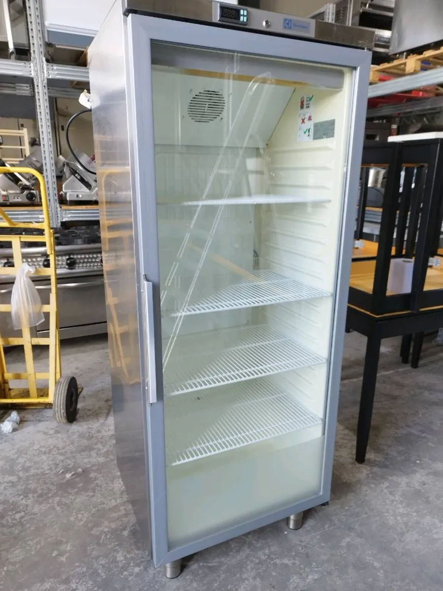 Display fridge x 12 - Image 1
