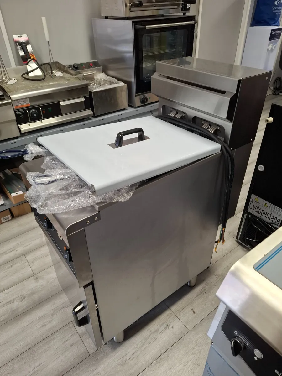 Twin tank commercial fryer electric 2 x 10L tanks - Image 3