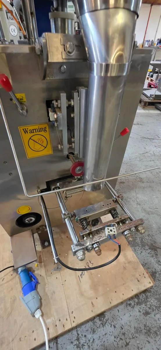 Bagmaker Vertical Form Fill Seal - Image 2