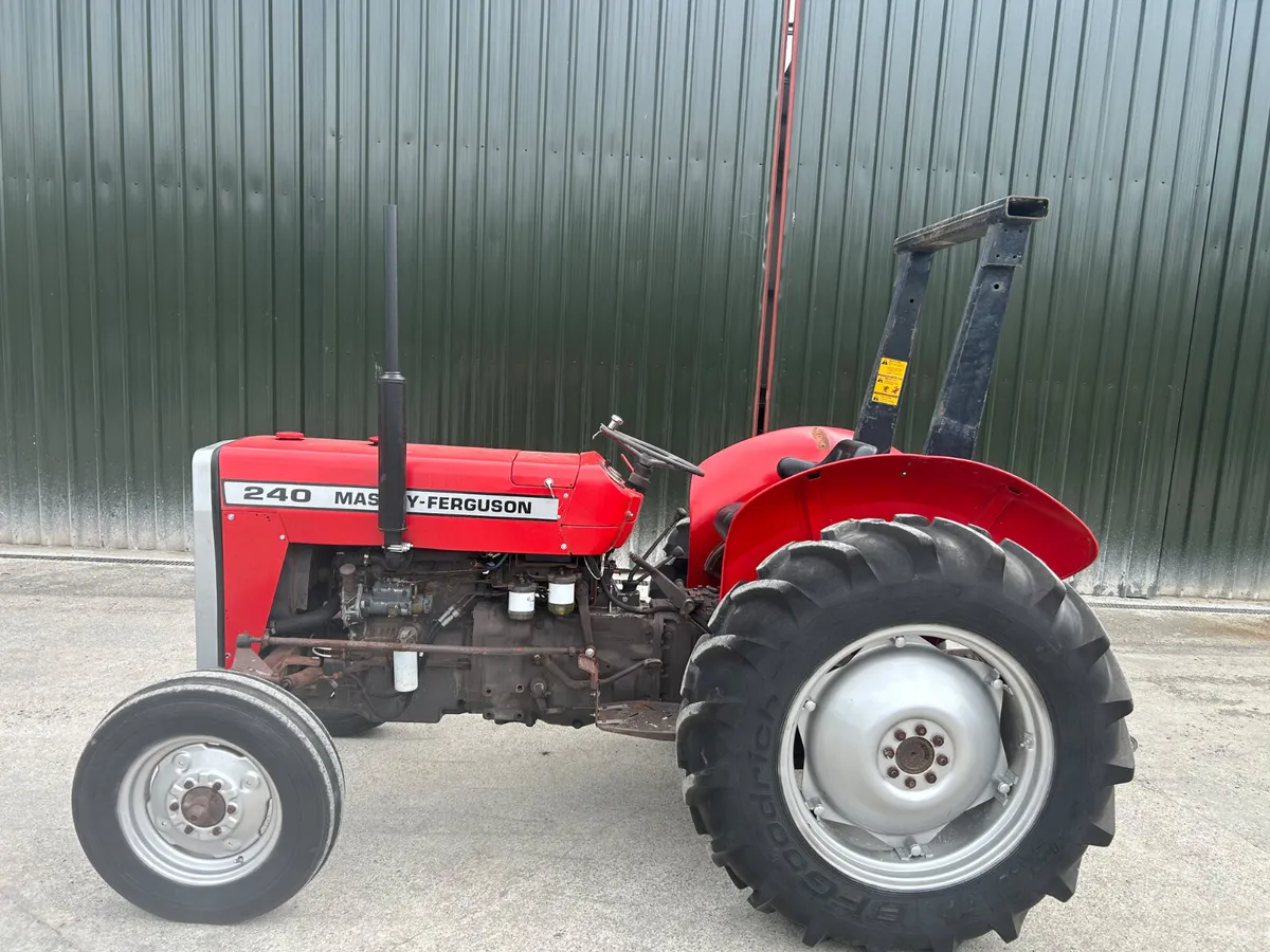 1982 Massey Ferguson 240 - Image 2