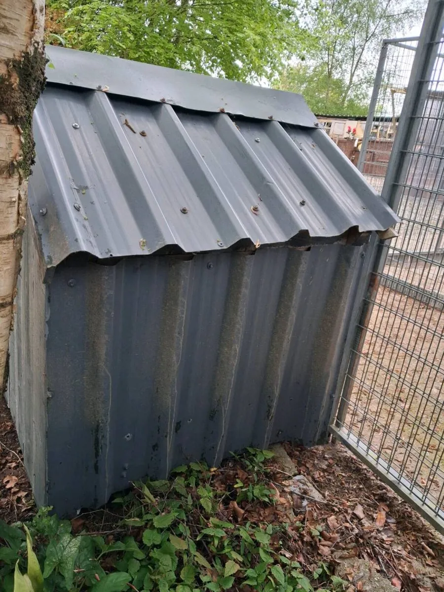 Dog pens - Image 2