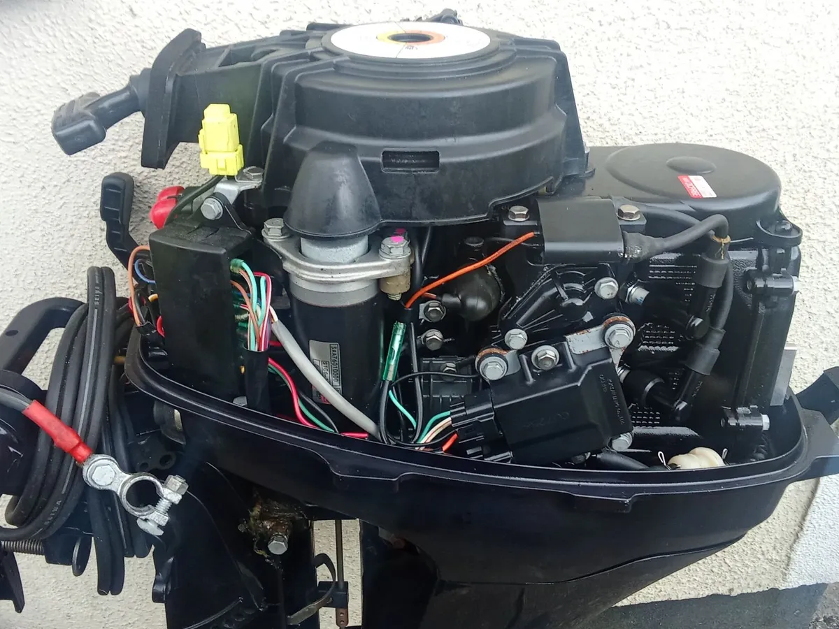 4-stroke outboard TOHATSU-9,8 hp - Image 4