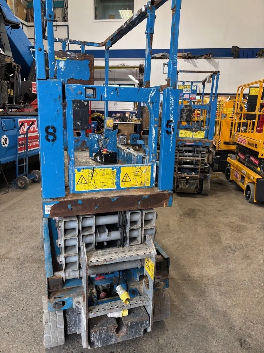GENIE 19 FTSCISSOR LIFT - Image 2