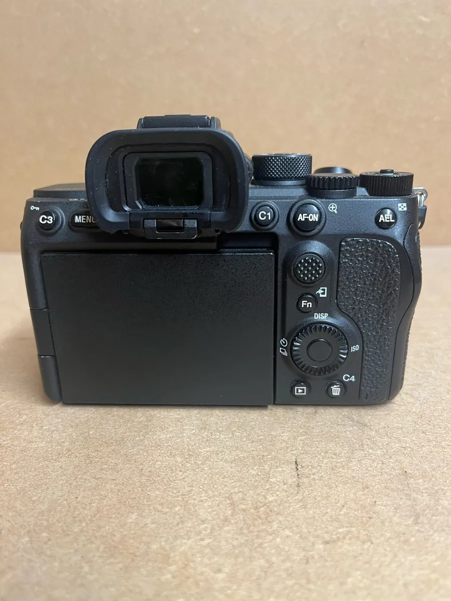 Sony Alpha 7 ILCE-7SM3 Camera Body - Image 2