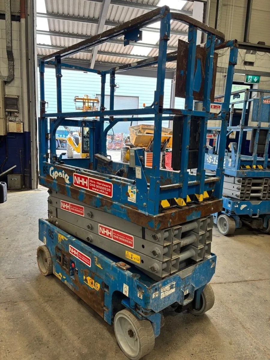 GENIE 19 FTSCISSOR LIFT - Image 1