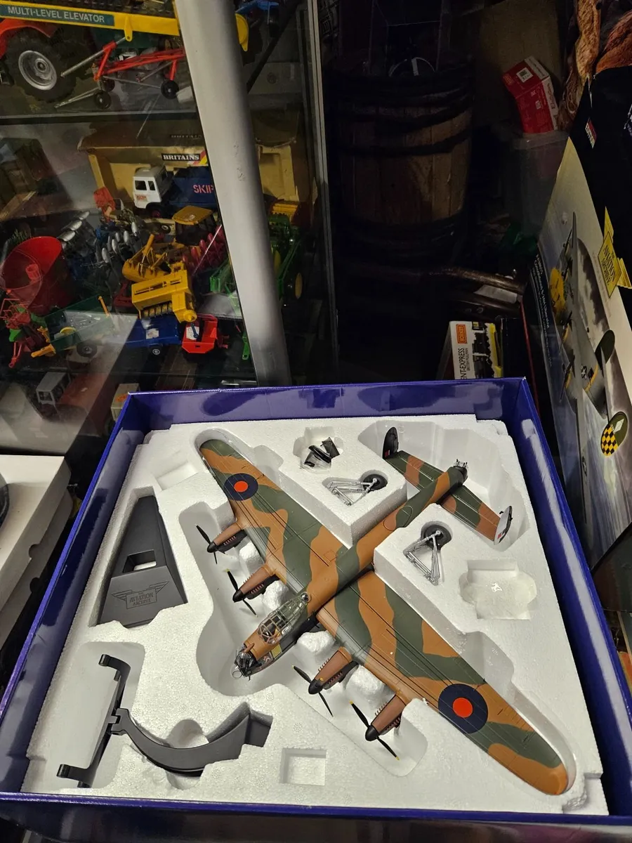 Corgi British WW2 RAF Lancaster Bomber - Image 1