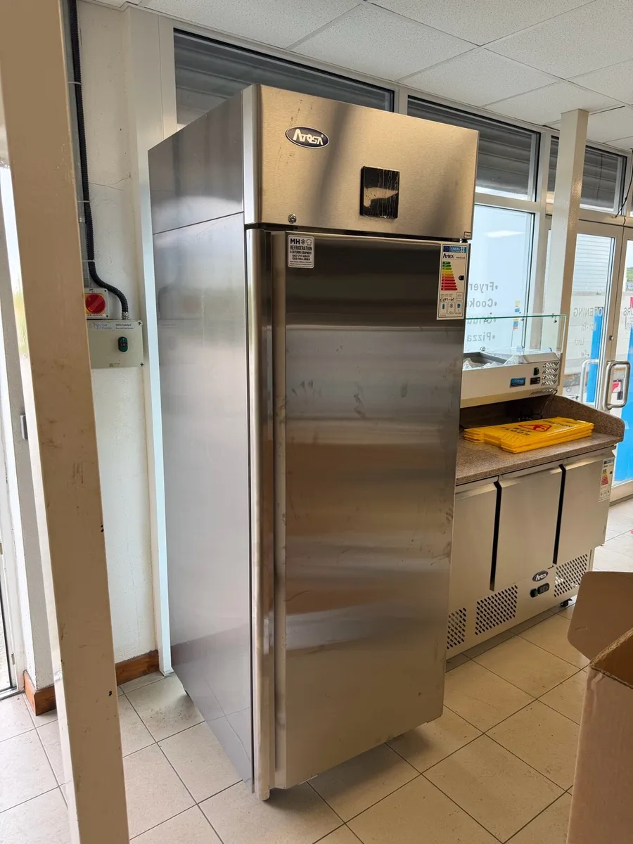 Atosa upright freezer - Image 2