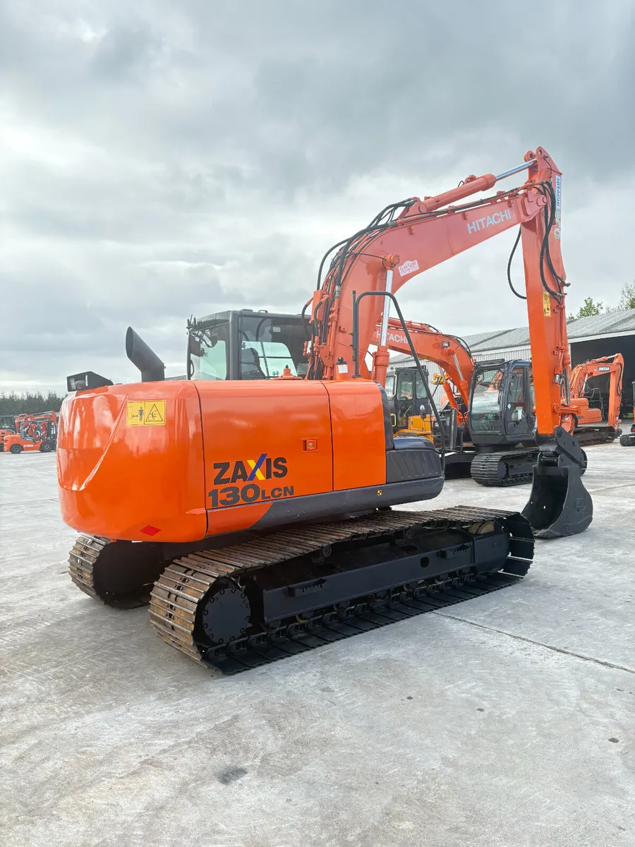HITACHI ZX130-5 - Image 3