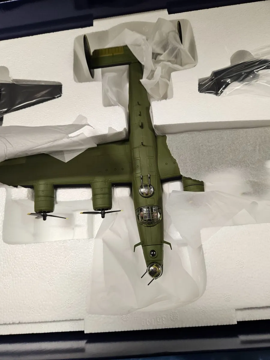 Corgi American WW2 B24 Liberator - Image 2