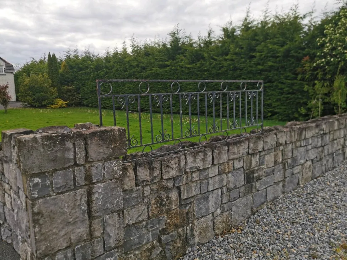 Railings - Image 1