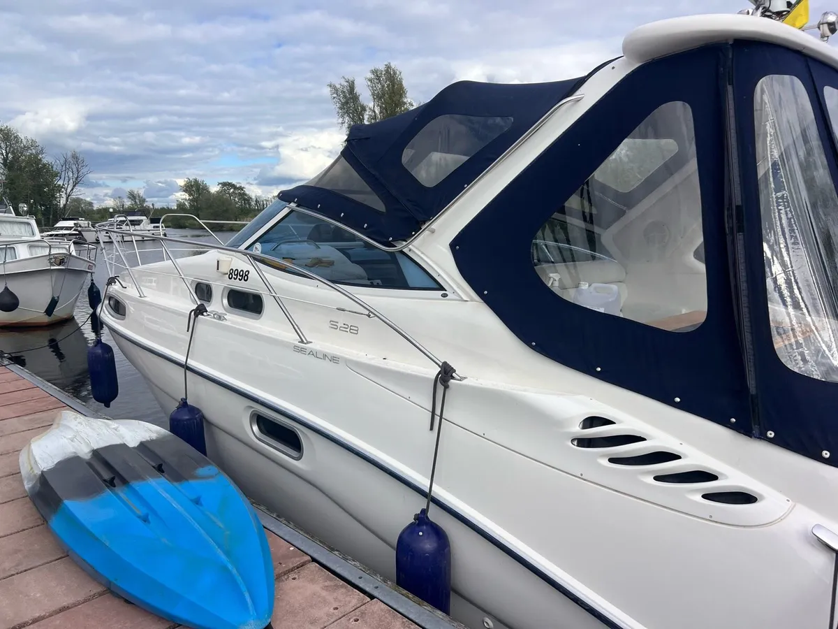 Sealine s28 sports cruiser - Image 4