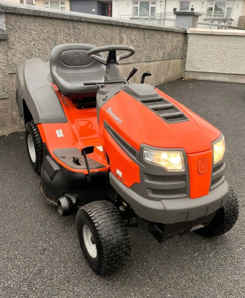 Husqvarna ride on lawnmower - Image 3