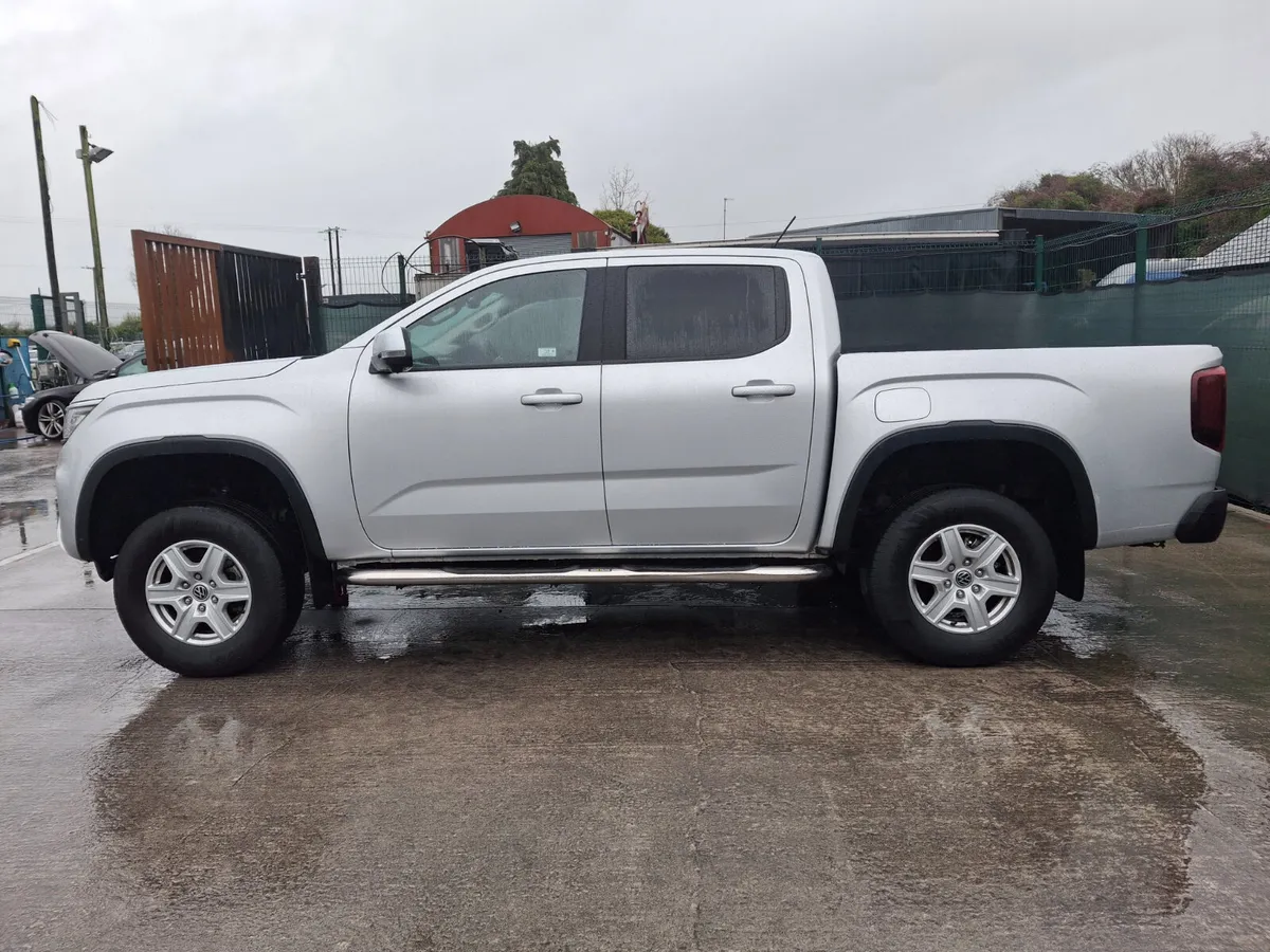 241 VW  Amarok Automatic only 17 miles - Image 4