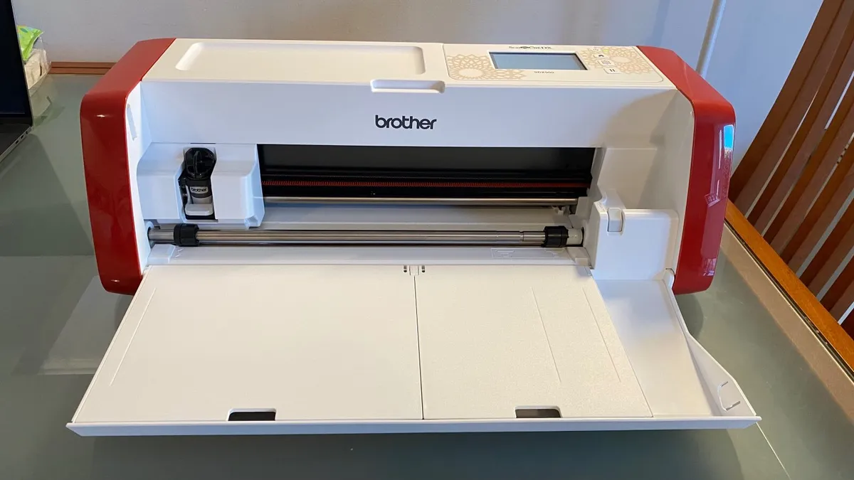 Brother ScanNCut SDX900 – Like New - Image 1