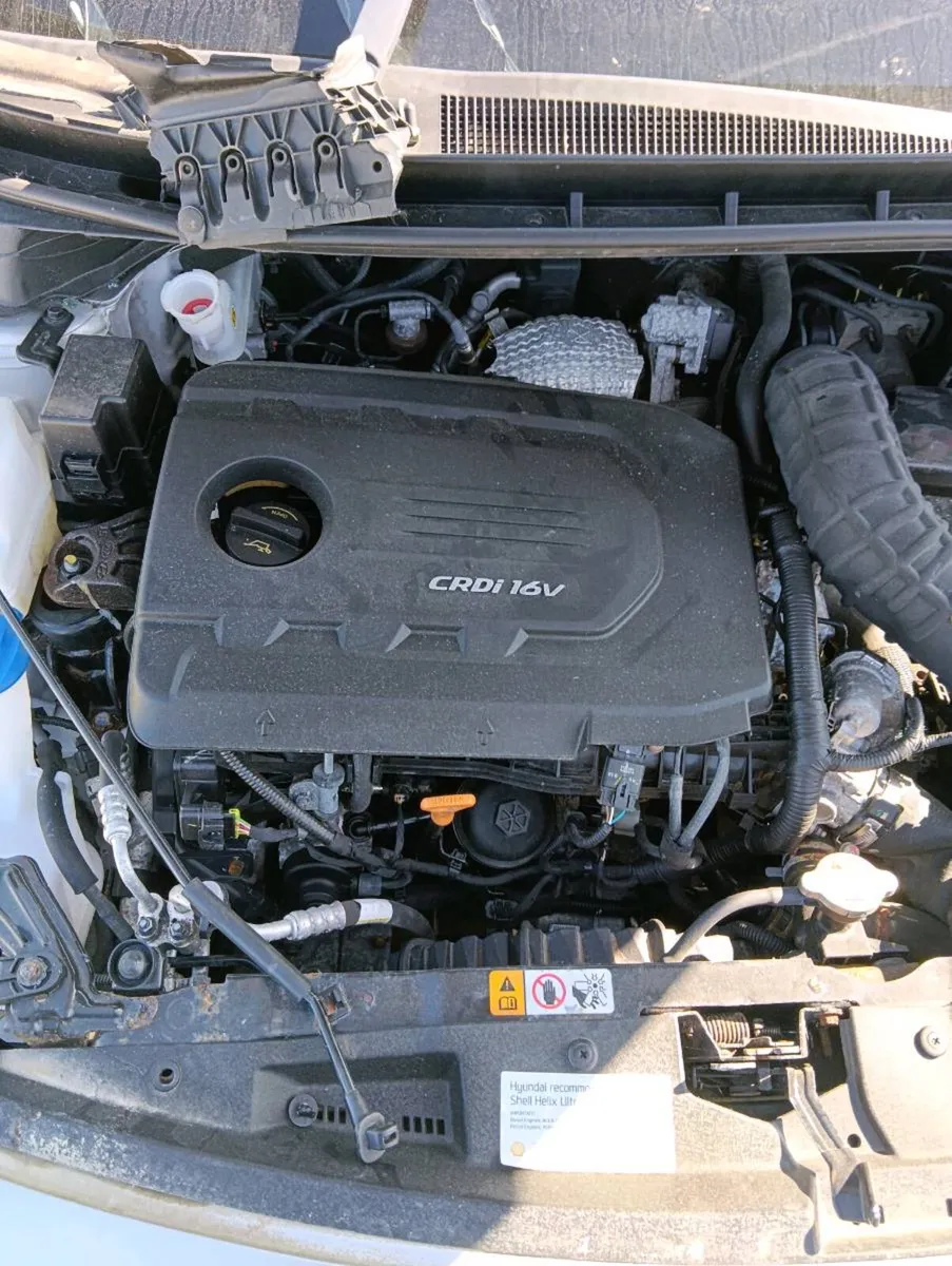 Breaking Hyundai i30 2016 1.6crdi - Image 3