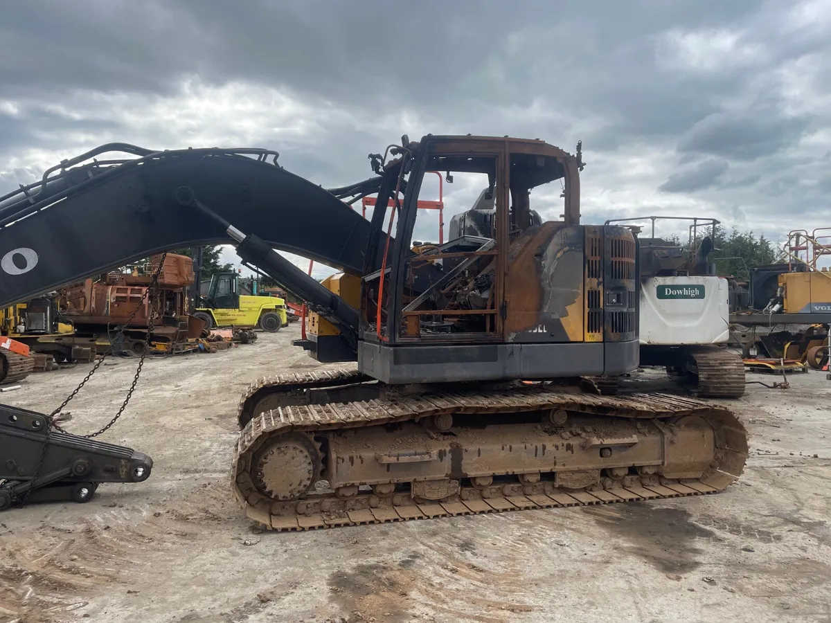 Volvo EC235EL - 2022 Dismantling - Image 2