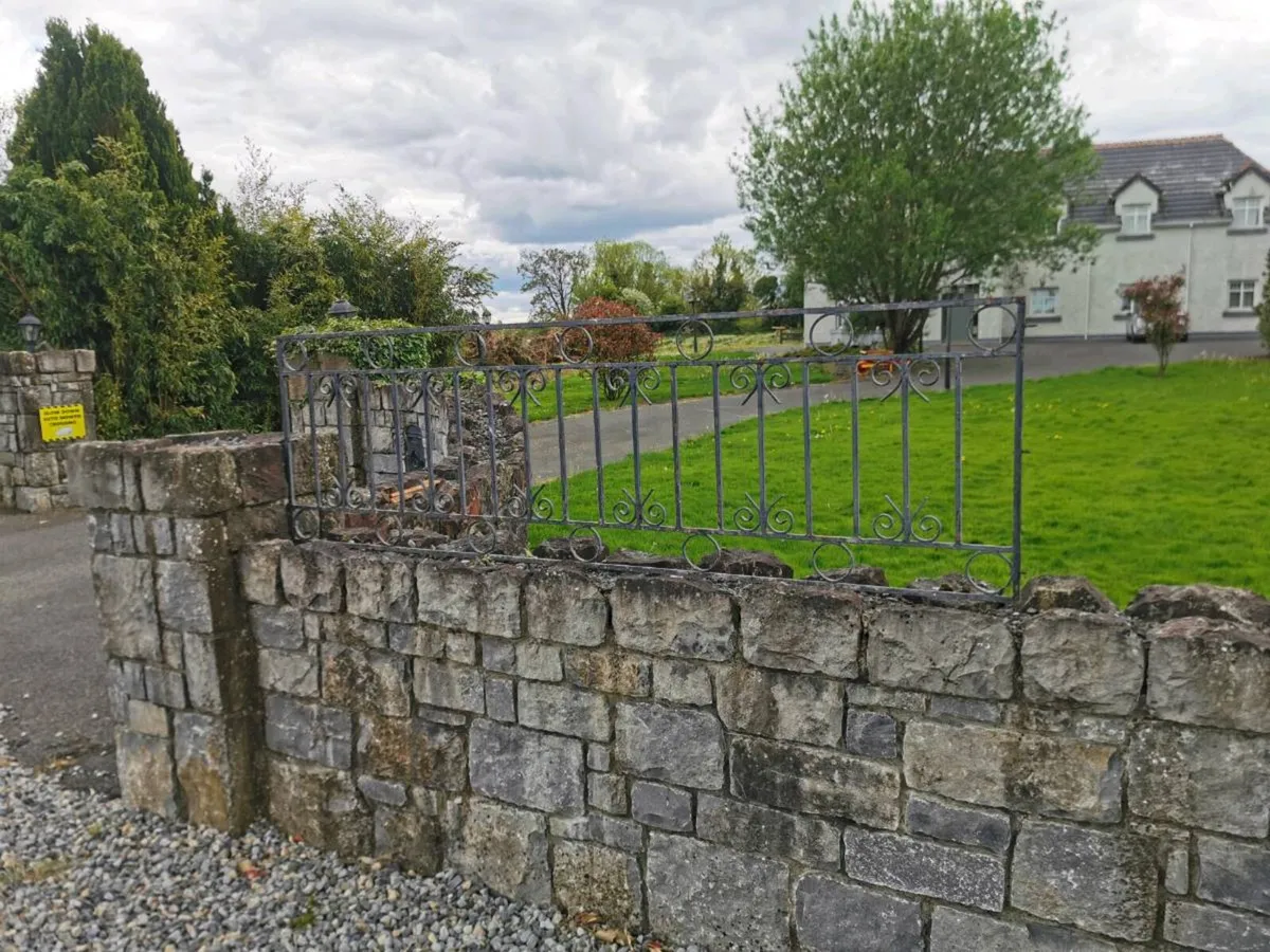 Railings - Image 2