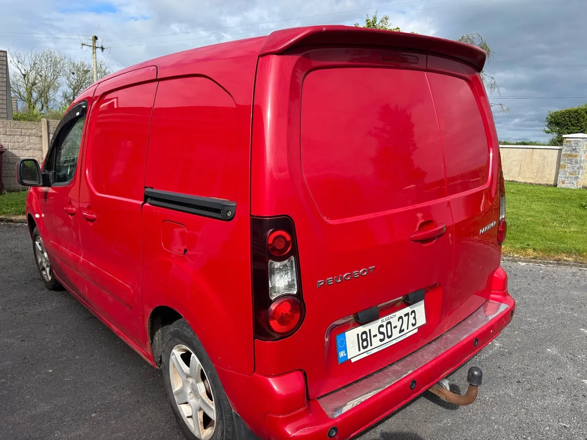 Van - Image 1