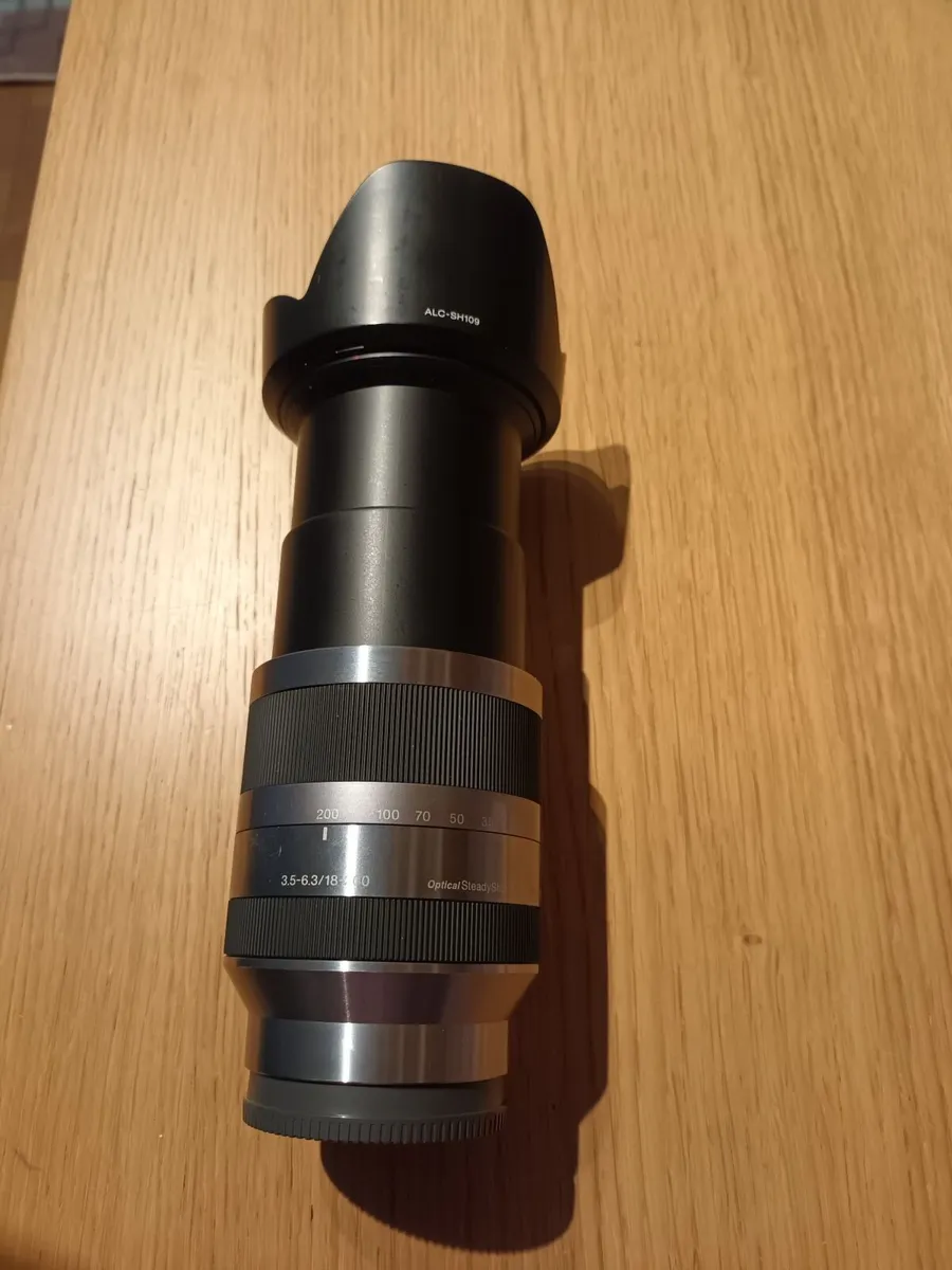Sony 18 - 200 Zoom Lens - E Mount - Image 2