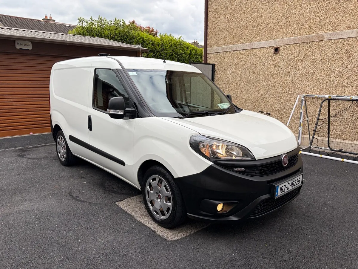 2018 FIAT  DOBLO , LOW MILEAGE & CVRT 12/26 - Image 3