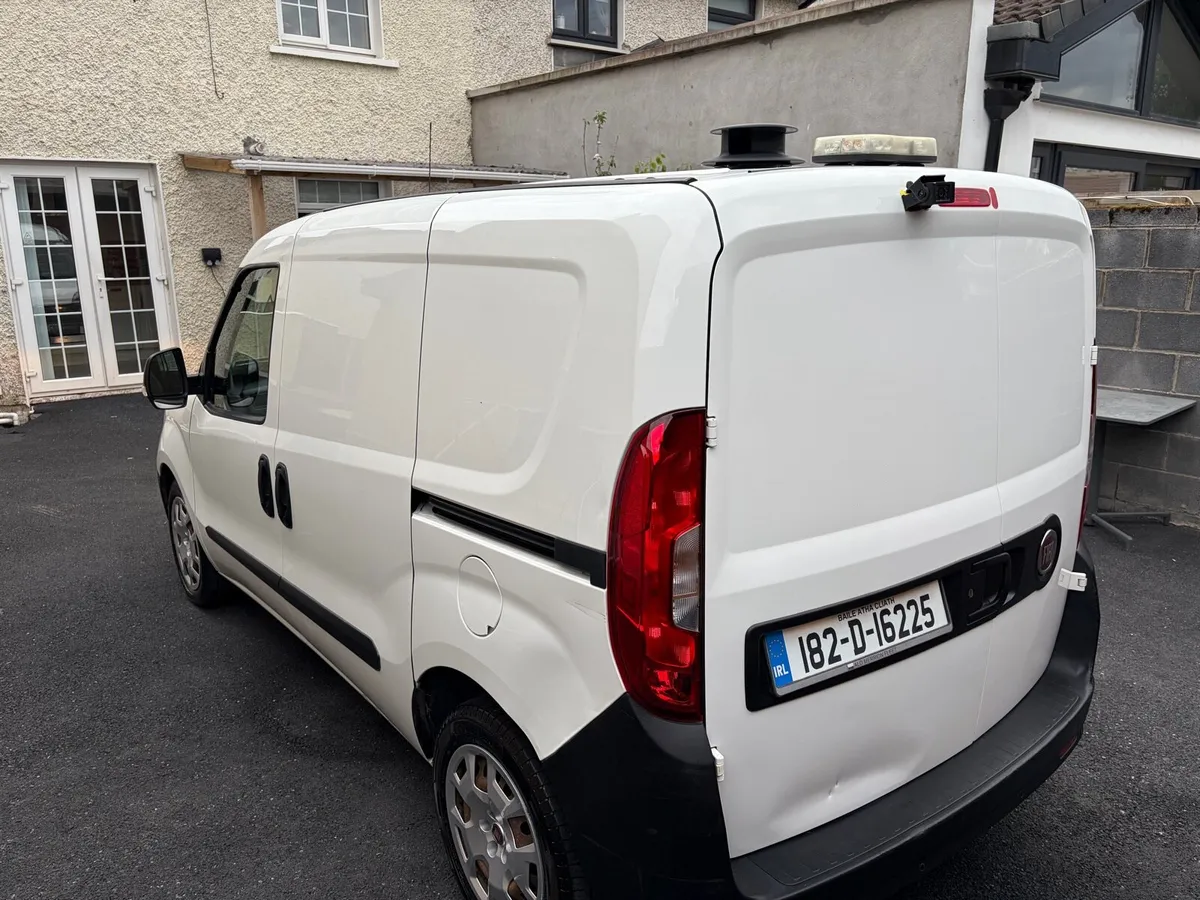 2018 FIAT  DOBLO , LOW MILEAGE & CVRT 12/26 - Image 4