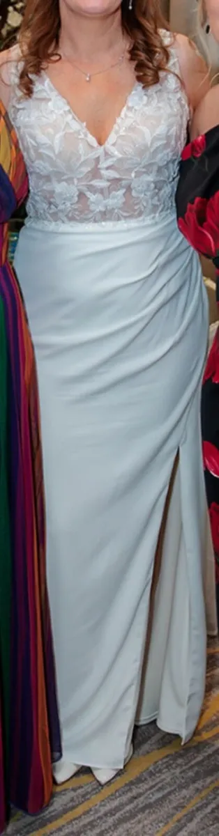 Wedding dress - Image 3