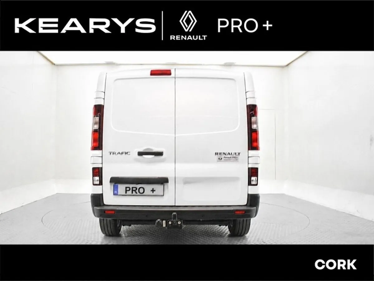 Renault Trafic LL30 Energy dCi 145 Sport MY19 - Image 2