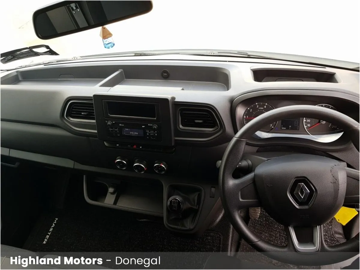 Renault Master MASTER FWD LM35 BLUE DCI 135 - Image 2