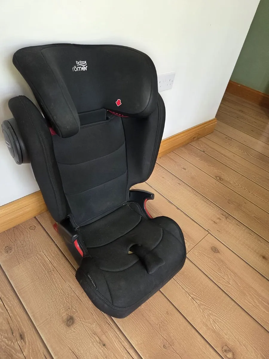 KidFix III M Britax Romer Booster Seat - Image 2