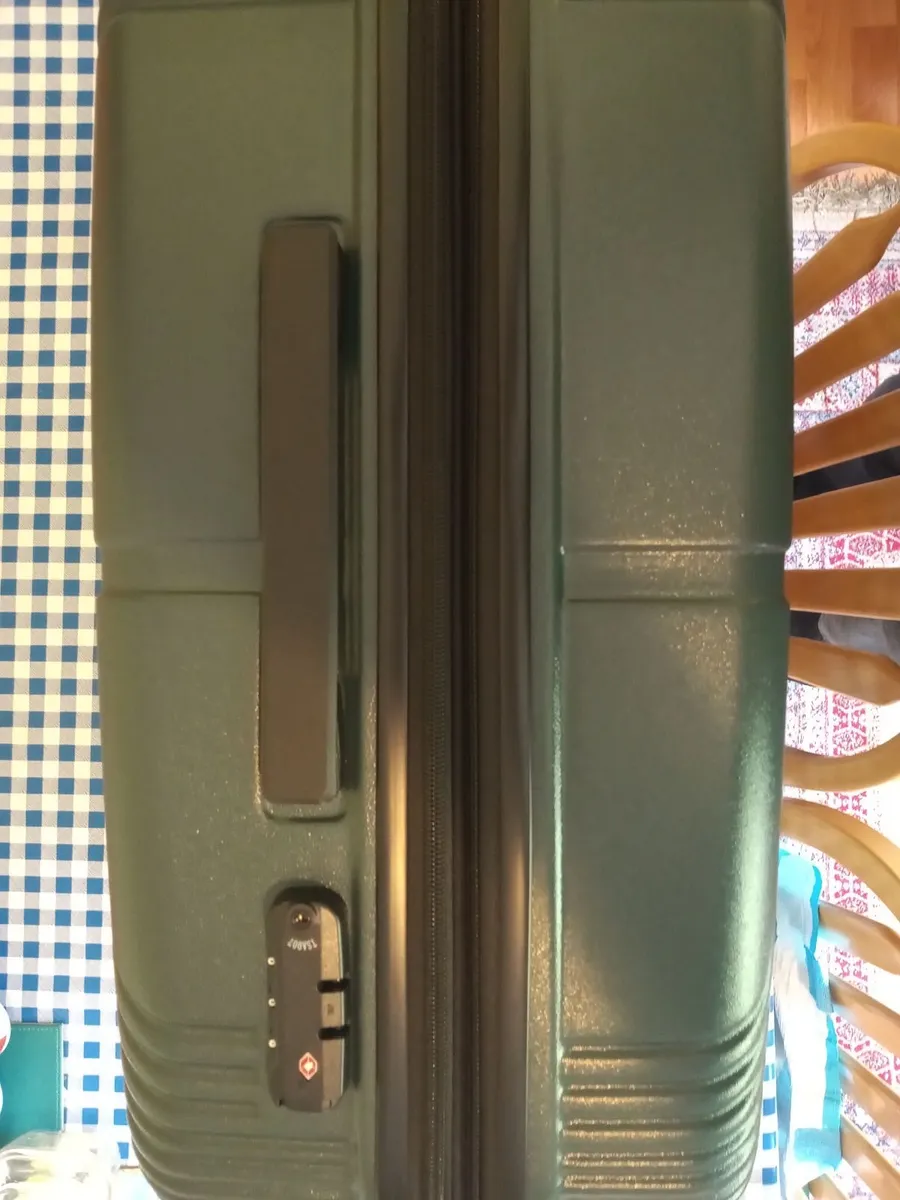 Luggage hard case 70 liters - Image 3