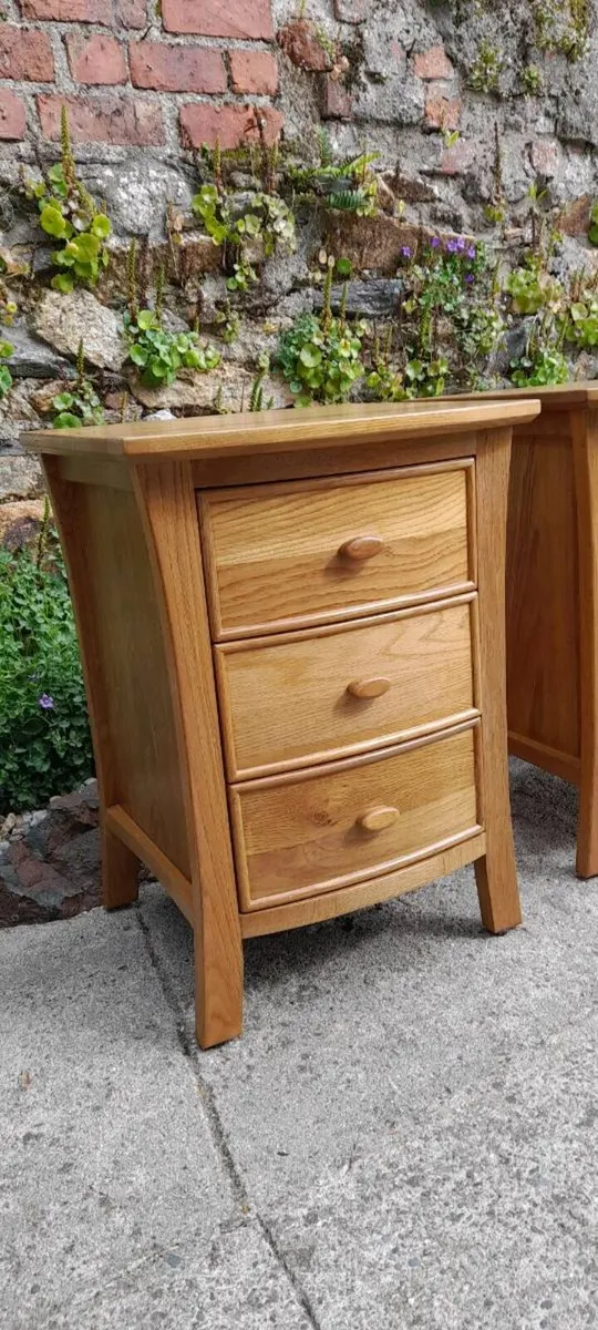 2 X Oak Bedside Lockers - Image 2