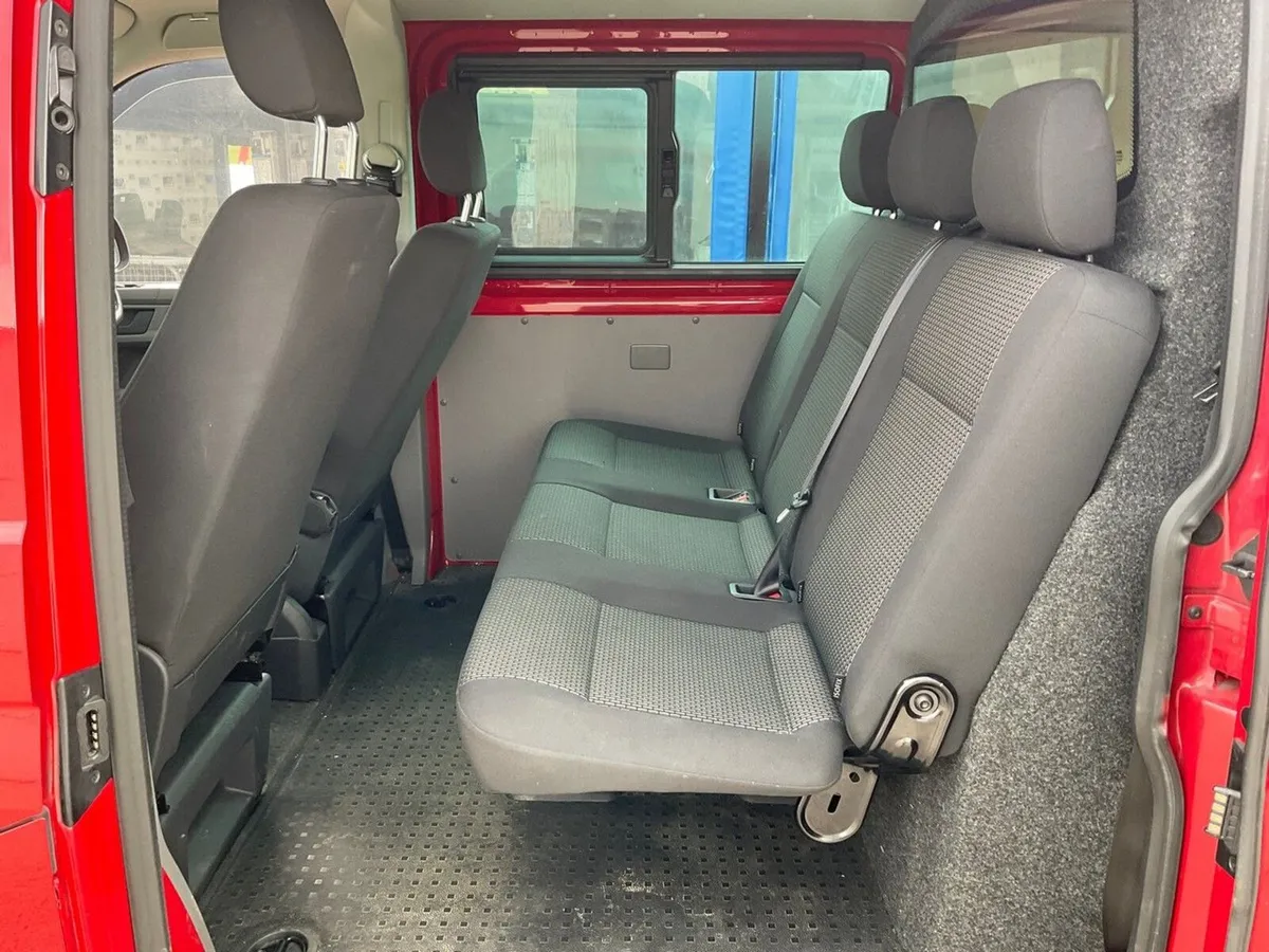 Volkswagen Transporter 2022 - Image 4