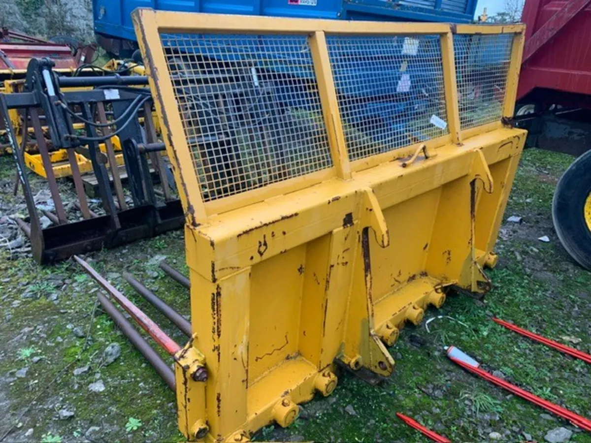 SILAGE FORK 8'6" C/W SIDE TINES - Image 3