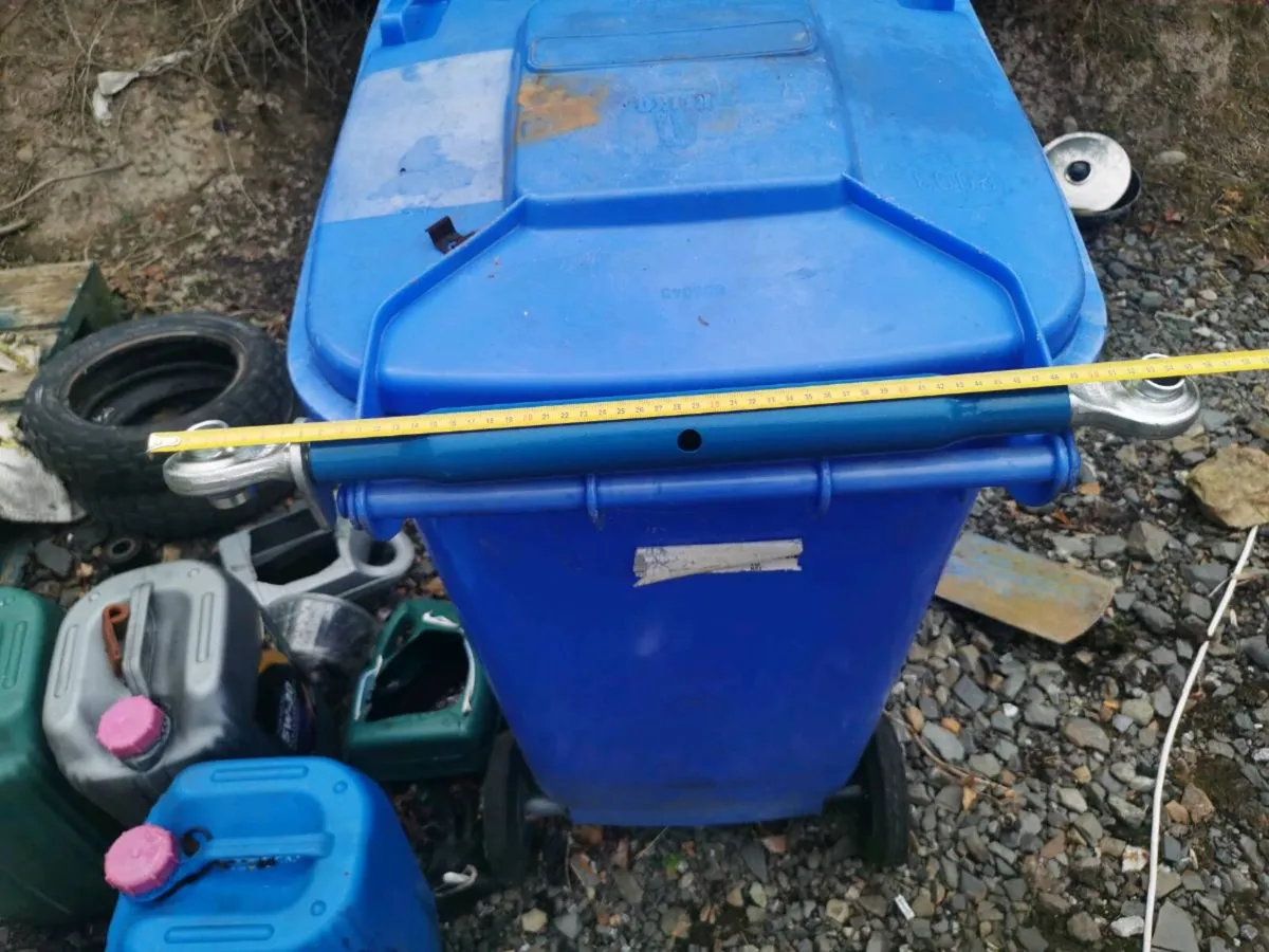 Pair of new mf drawbars and top links - Image 2