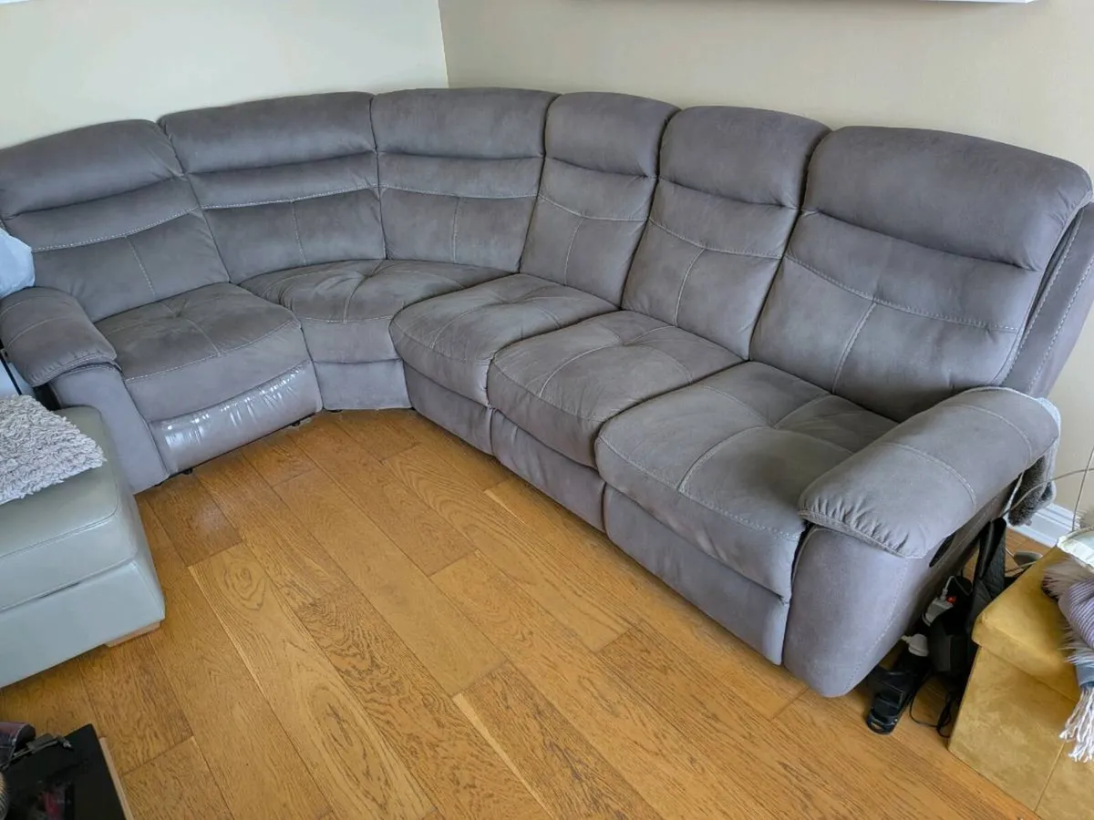 Taylor Medium Modular Corner Sof - Image 3