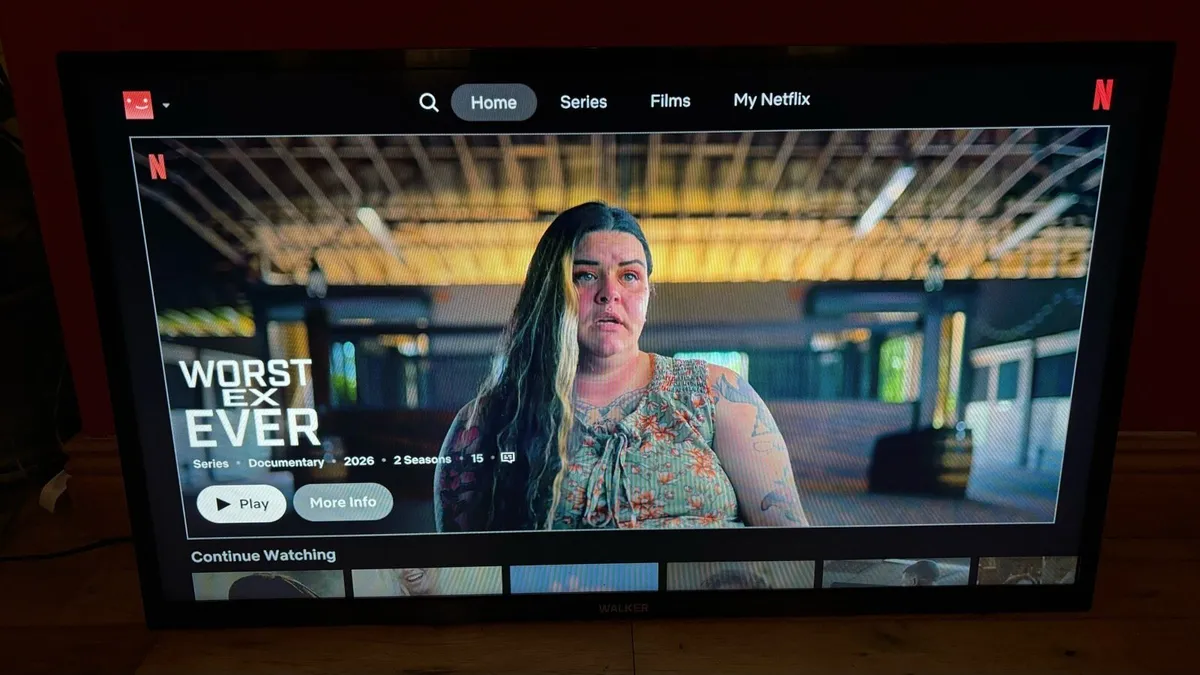 Walker 39” smart tv - Image 2