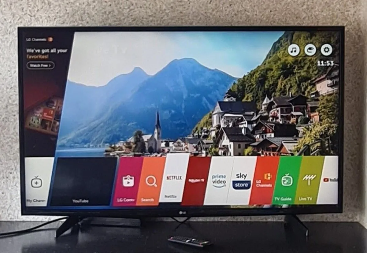 LG 49" 4K Ultra HD Smart TV – Model 49UH620V - Image 2