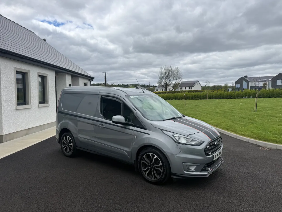 211 Ford Transit Connect Sport - Image 3