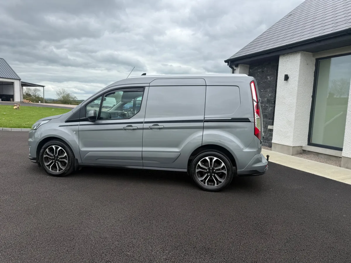 211 Ford Transit Connect Sport - Image 4