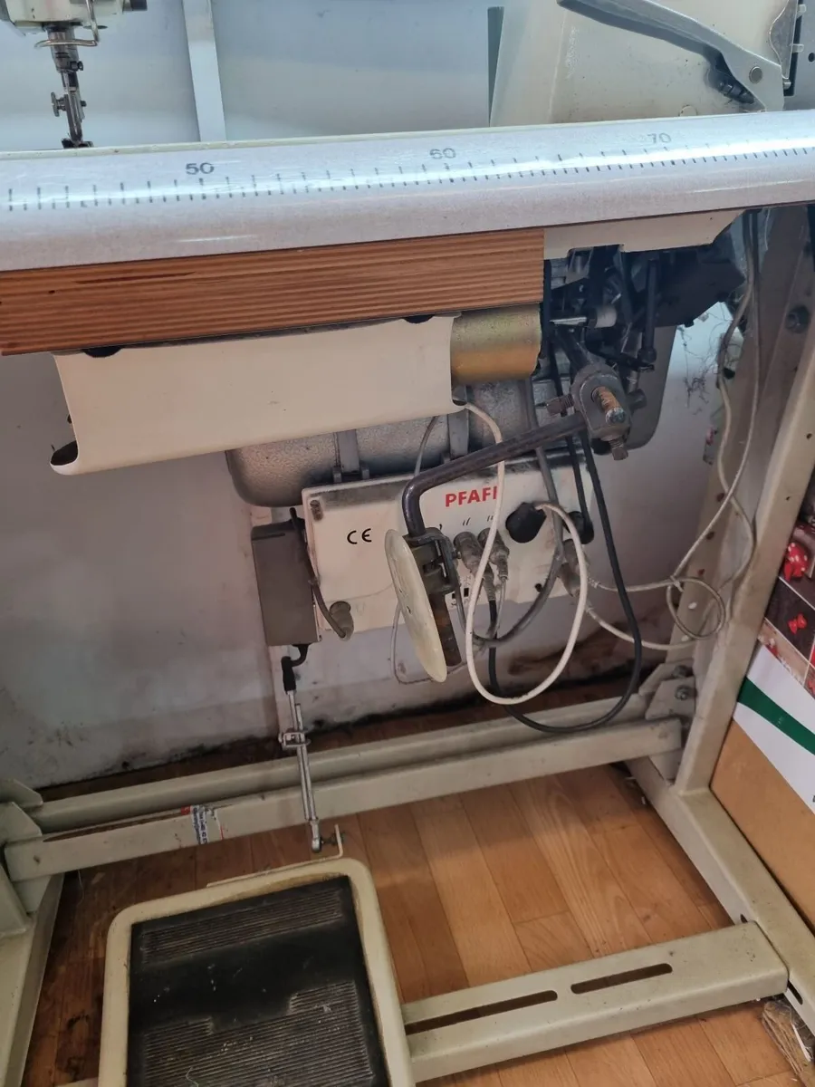 Sewing Machine PFAFF - Image 4